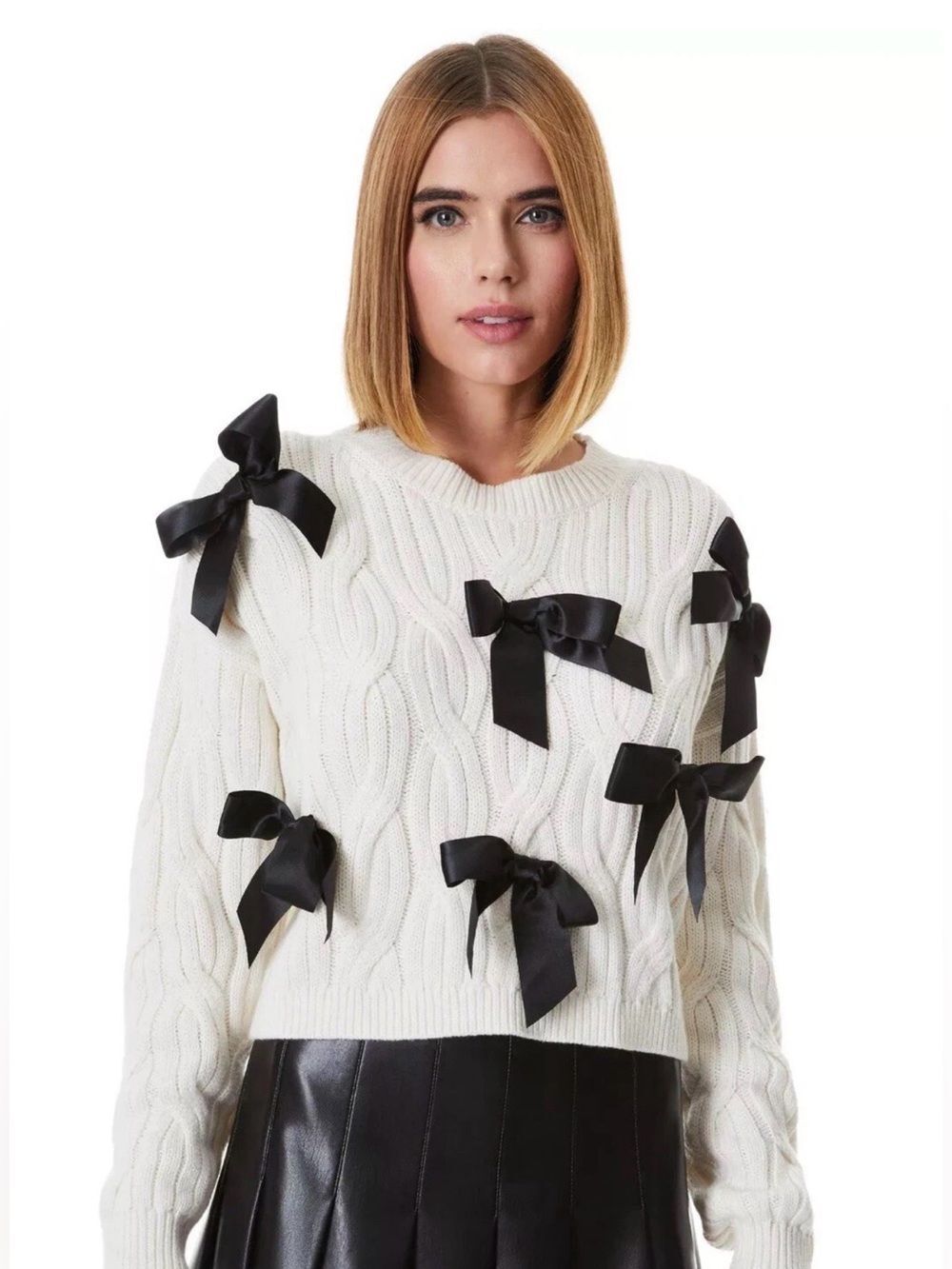 ALICE + OLIVIA BEAU CABLE KNIT RELAXED FIT BOW SWEATER M